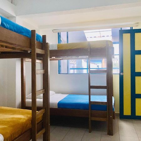 Hostal Casa Lantana La Candelaria Богота Экстерьер фото