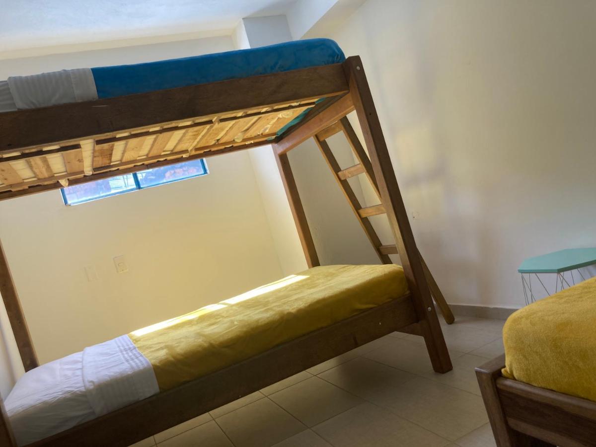 Hostal Casa Lantana La Candelaria Богота Экстерьер фото
