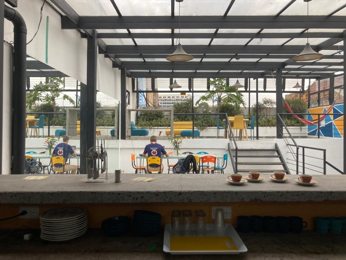 Hostal Casa Lantana La Candelaria Богота Экстерьер фото