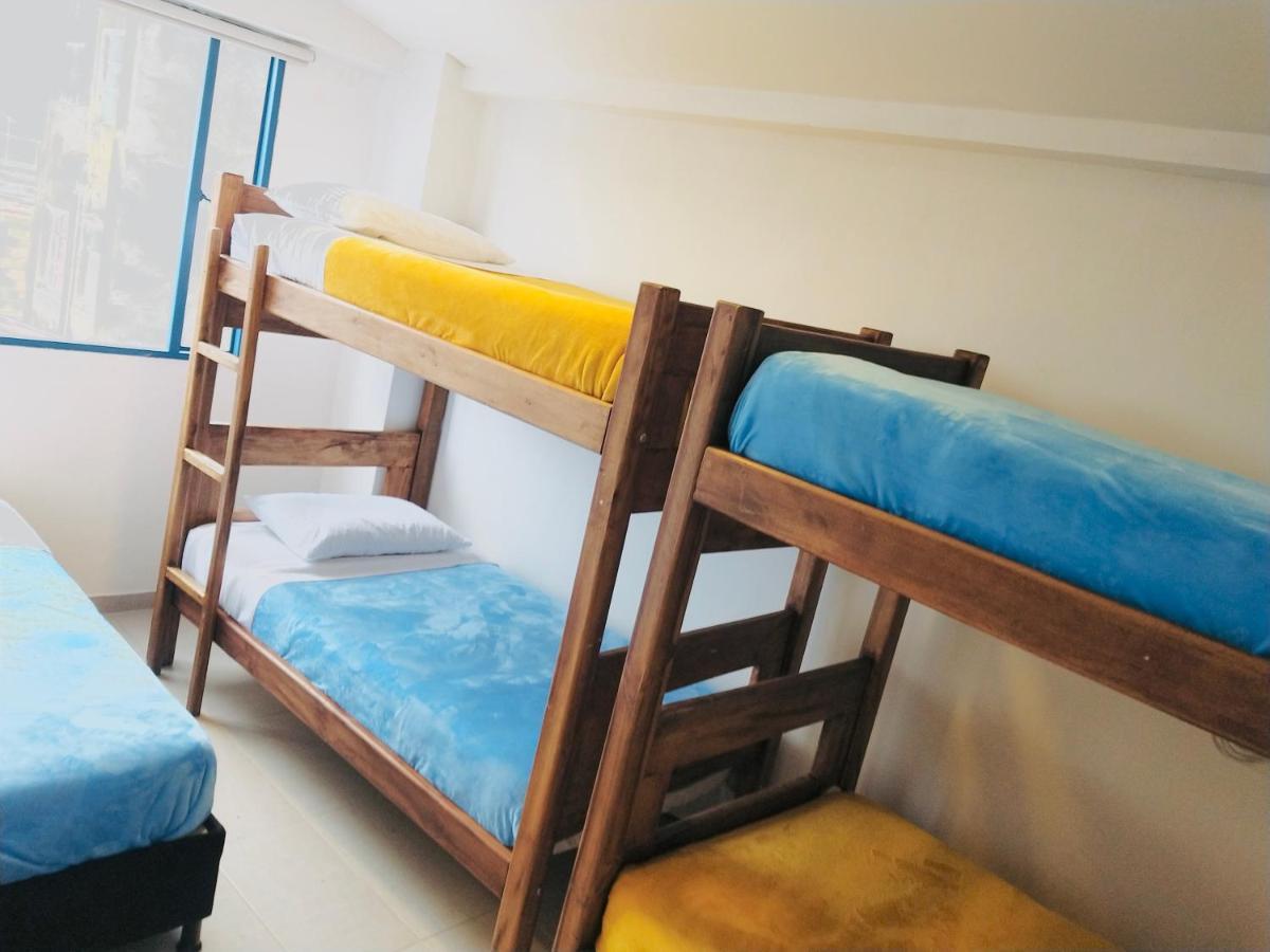 Hostal Casa Lantana La Candelaria Богота Экстерьер фото