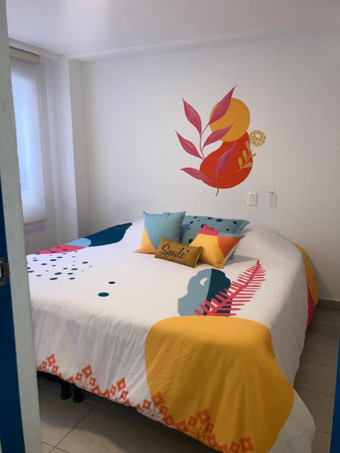 Hostal Casa Lantana La Candelaria Богота Экстерьер фото